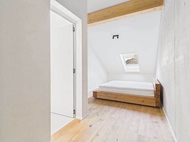 Moderne 3.5-Zimmer-Dachwohnung in zentraler Lage von Glarus (10)