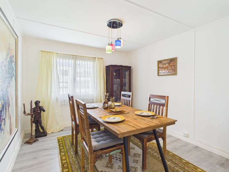 Maison à deux familles attrayante en centre-ville (12)