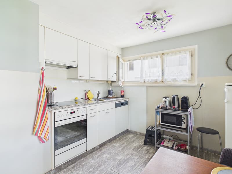 Attraktives Zweifamilienhaus an zentraler Lage (14)