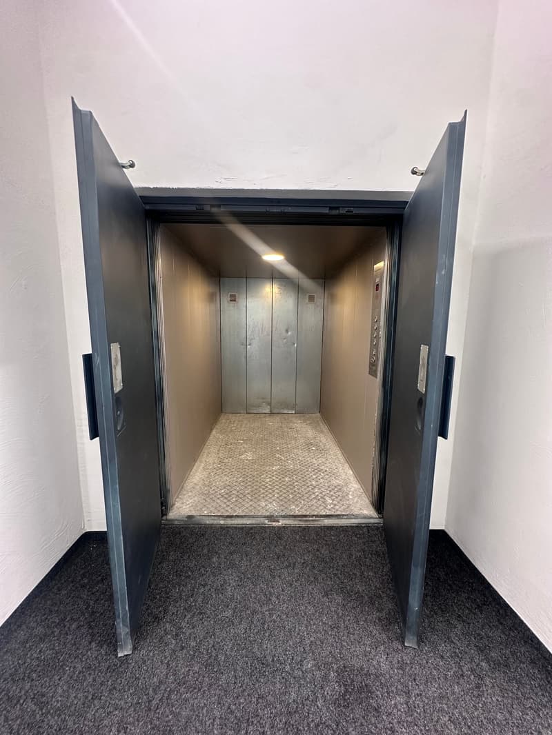 Modernes und zentralgelegenes Büro für Ihr Business (4)