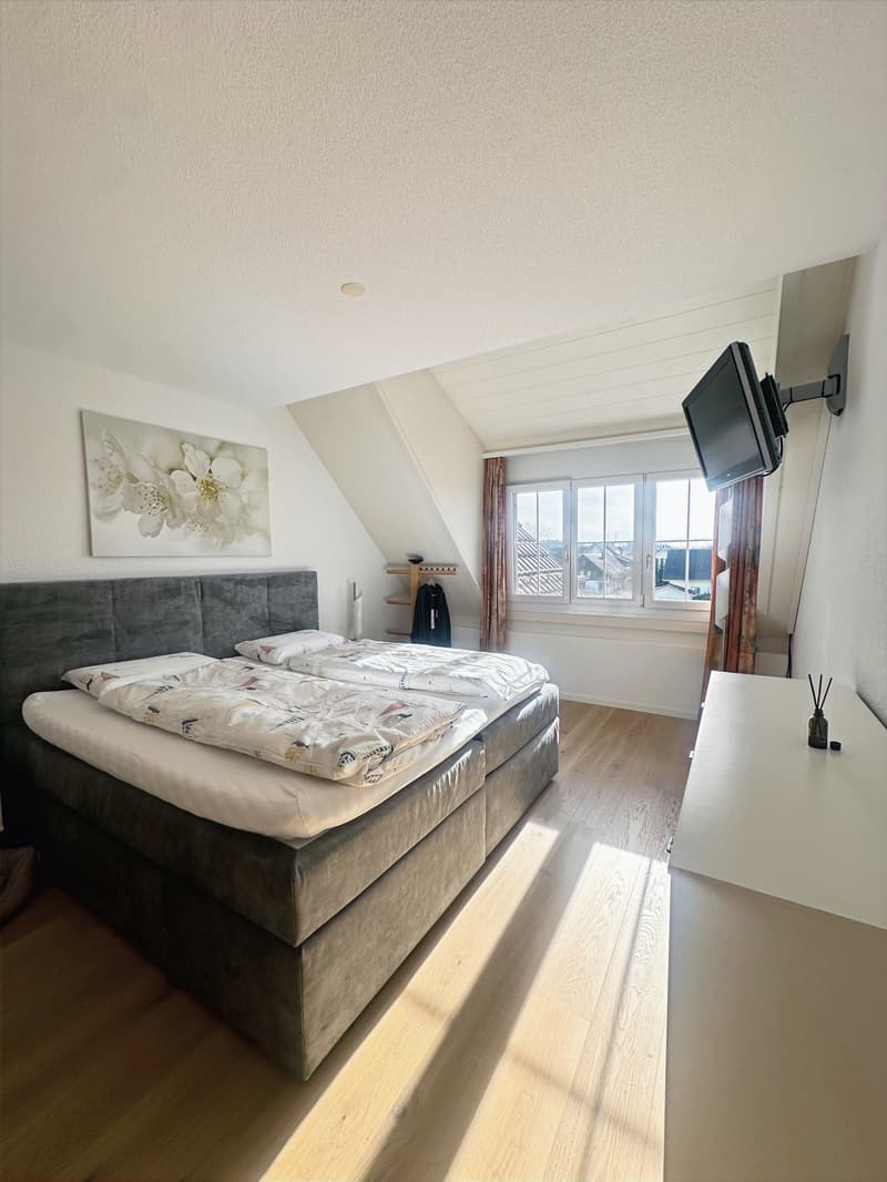 Appartement de maisonnette exclusif de 5,5 pièces avec panorama alpin à Hittnau (5)