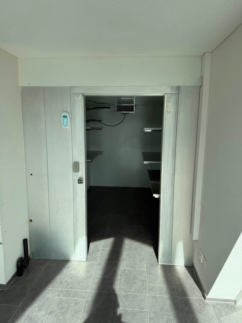 Oggetto commerciale/industriale in affitto a Bürglen – disponibile immediatamente (6)