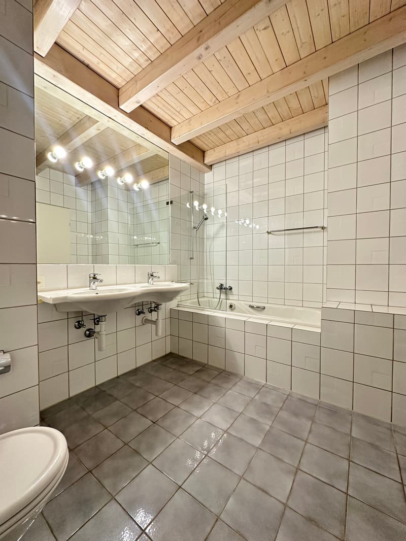 Exklusive 3.5-Zimmer-Maisonettewohnung mit Gartenparadies (7)