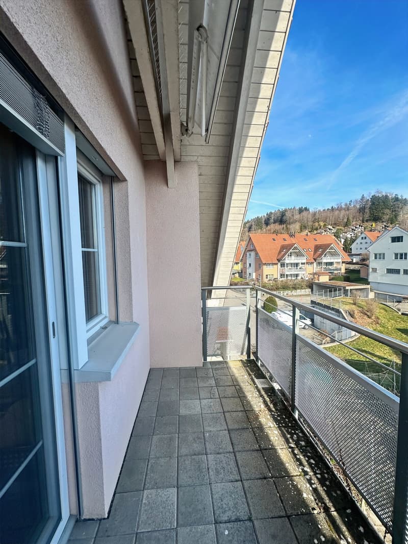 Exklusive 5.5-Zimmer-Maisonettewohnung mit Alpenpanorama in Hittnau (12)