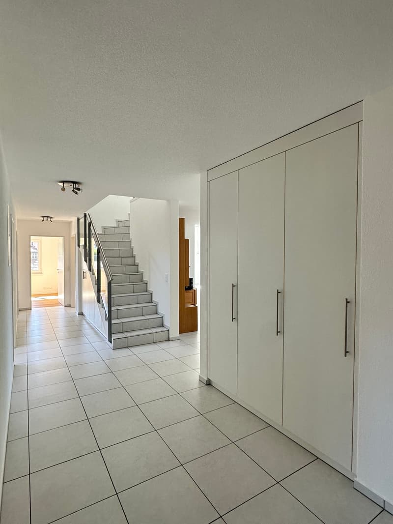 Exklusive 5.5-Zimmer-Maisonettewohnung mit Alpenpanorama in Hittnau (3)