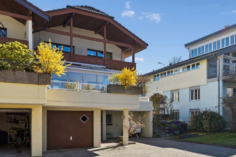 Charming 6.5-room single-family house with lake proximity in Sempach (38)