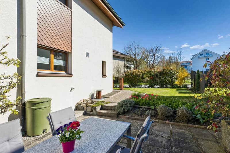 Charming 6.5-room single-family house with lake proximity in Sempach (41)