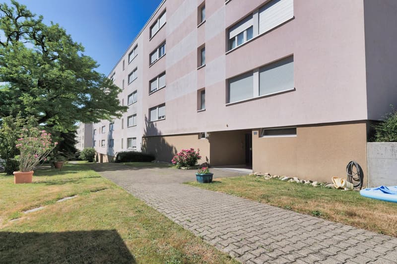 Bel appartement 4 pièces dans un quartier calme à Grenchen! (13)
