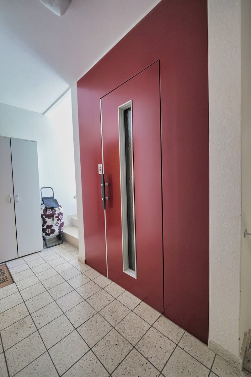 Bel appartement 4 pièces dans un quartier calme à Grenchen! (10)