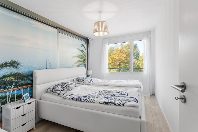 Newly valued 4.5-room apartment with large balcony and beautiful view in Zuben (8)