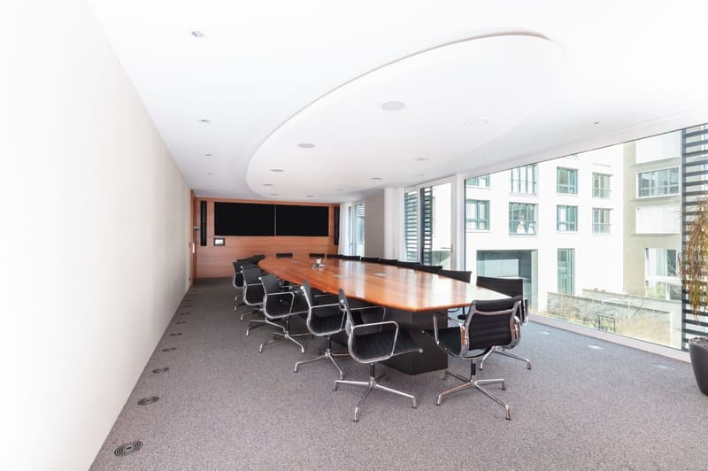 Professional office space in Signature Downtown (5)