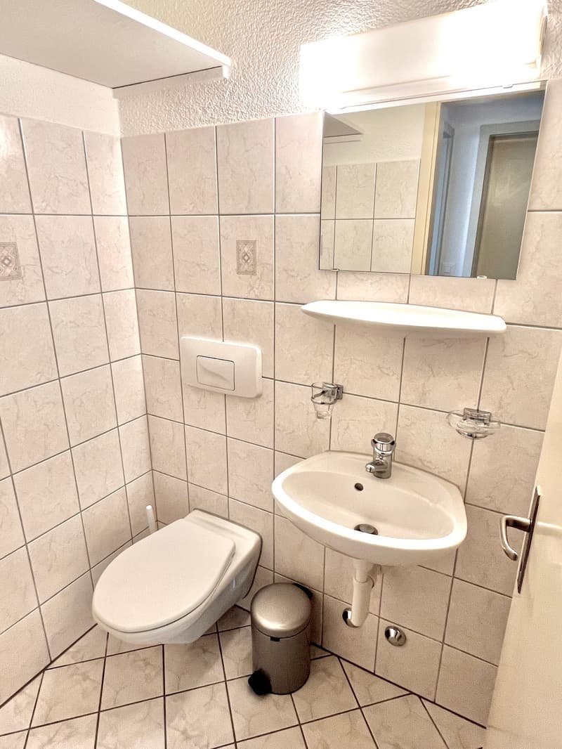 Grosses Zimmer in unkomplizierter WG - 7min vom Flughafen (5)