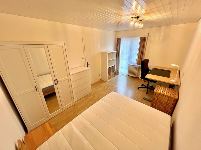 Grosses WG-Zimmer an Top Lage mit idealer Verkehrs-/ÖV Anbindung :) (1)