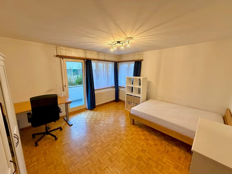Ruhig gelegenes WG-Zimmer mit guter Verkehrs-/ÖV Anbindung :) (1)
