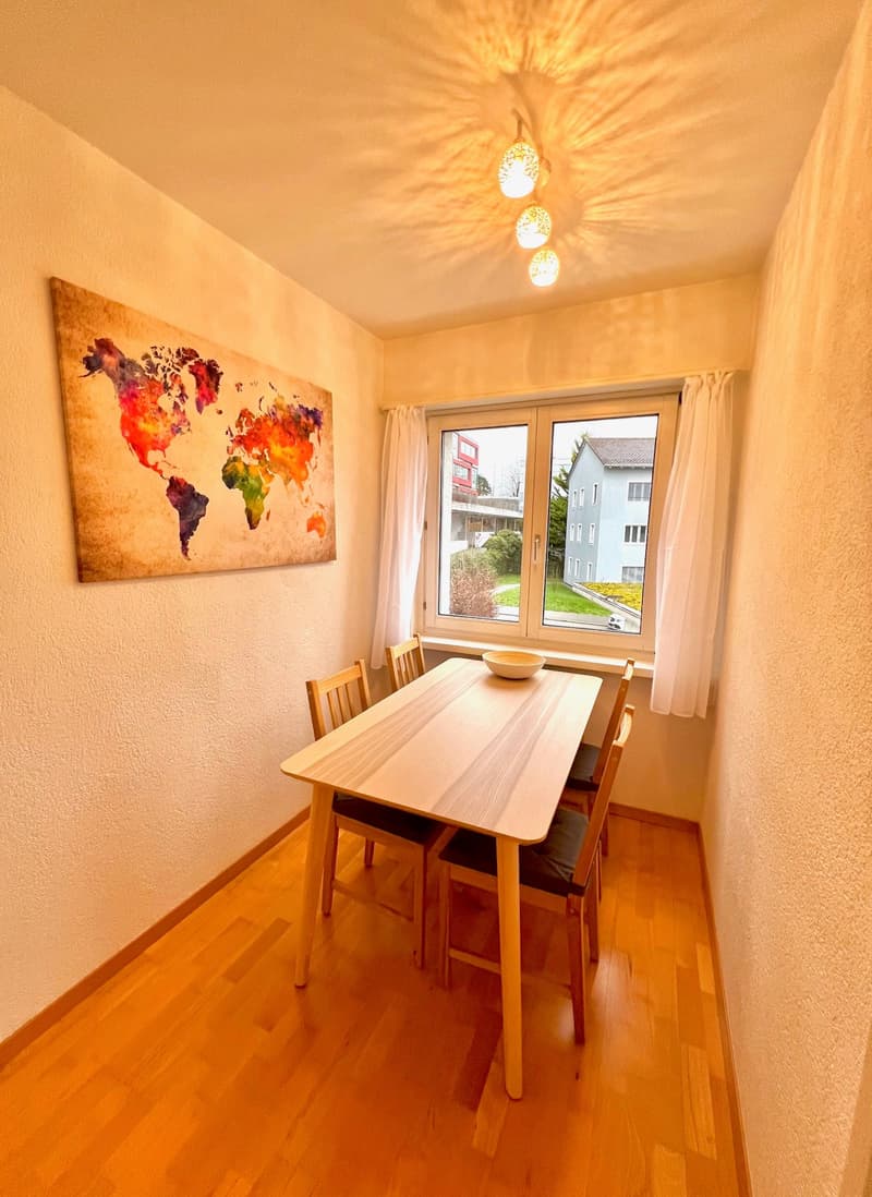 Ruhig gelegenes WG-Zimmer mit guter Verkehrs-/ÖV Anbindung :) (3)