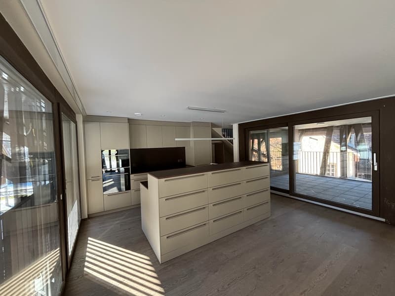 Moderne Neubau 4.5-Zimmer-Maisonette-Wohnung in naturnaher Lage (7)