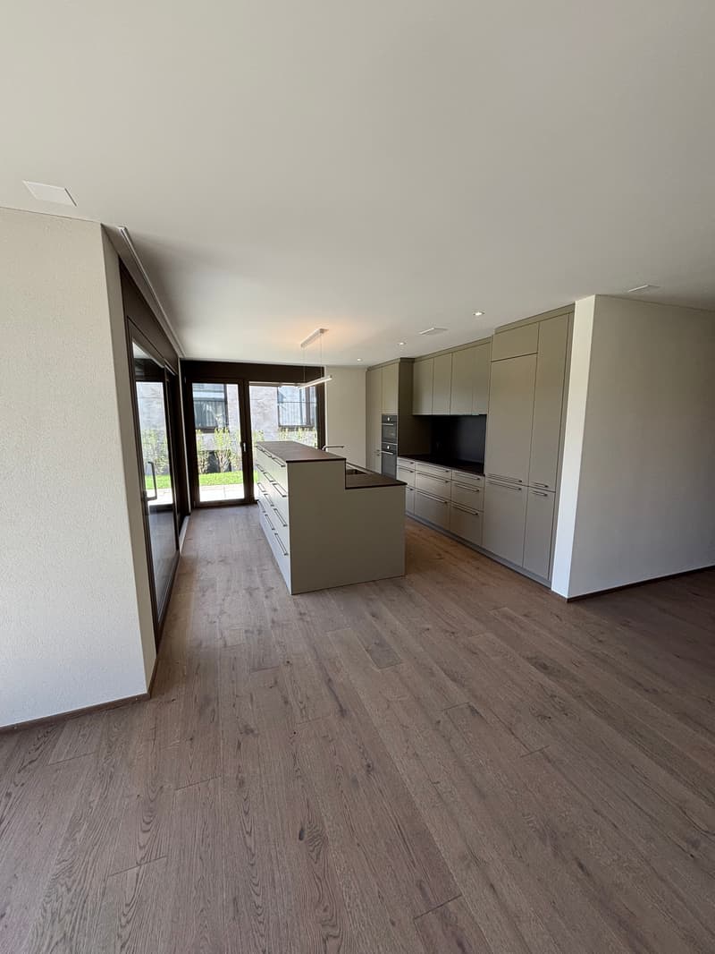 Construction neuve : Très grand appartement 3.5 pièces avec jardin de 347m2 (5)