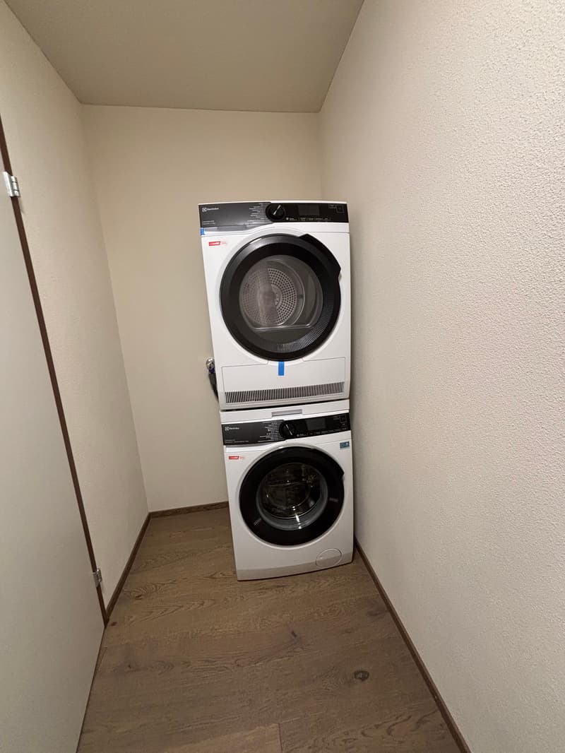 Primo affitto: Appartamento spazioso di 4,5 locali con balcone di 41m2 (14)