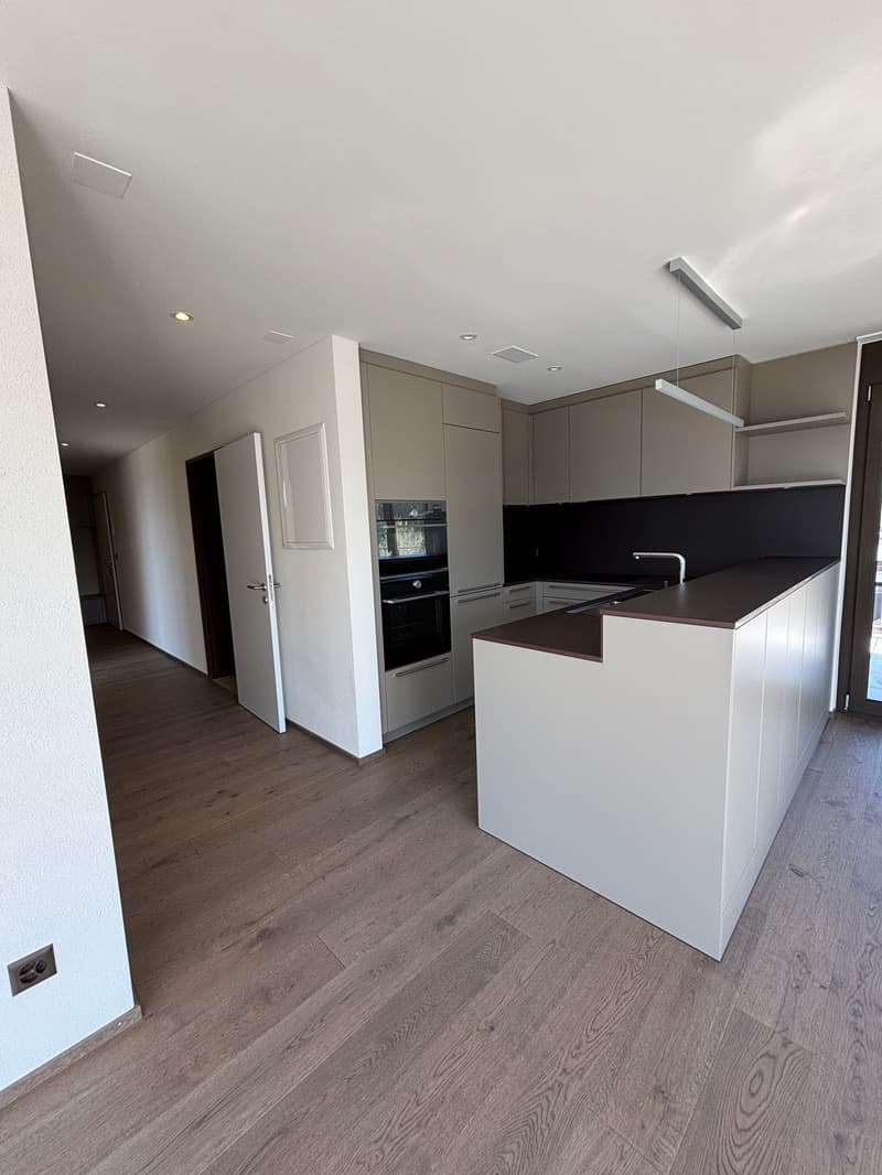 ERSTBEZUG 2.5-Zimmer-Attikawohnung in ruhiger Lage mit 2 Terassen  (78m2) (5)