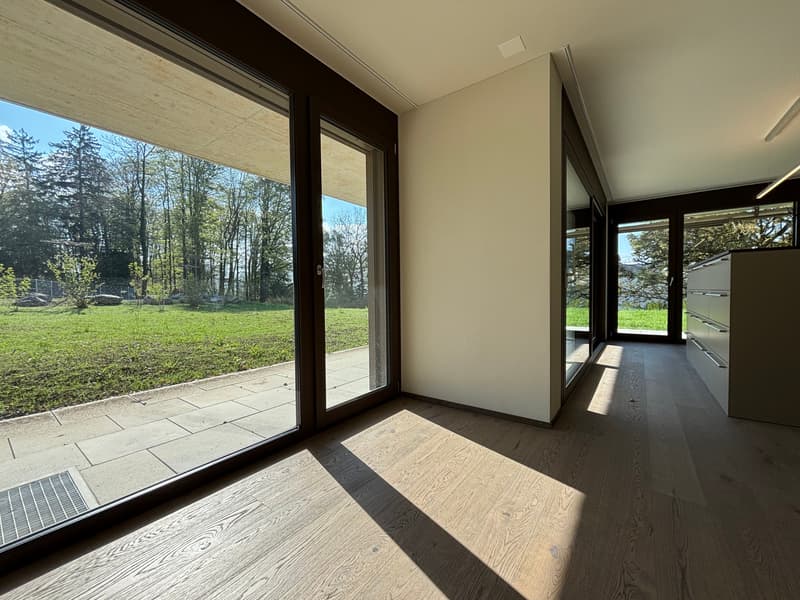 ERSTVERMIETUNG Sommerparadies: 3.5 Zimmer-Wohnung mit 515m2 Garten (22)