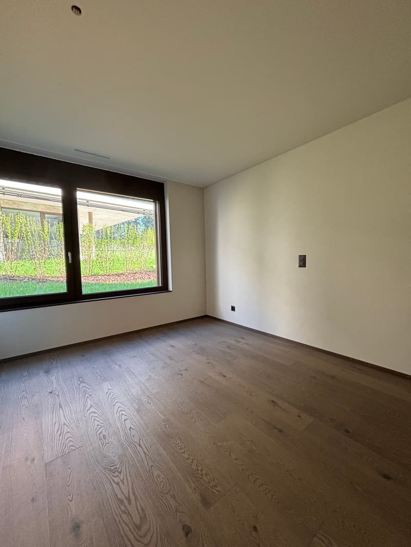 ERSTVERMIETUNG Sommerparadies: 3.5 Zimmer-Wohnung mit 515m2 Garten (15)
