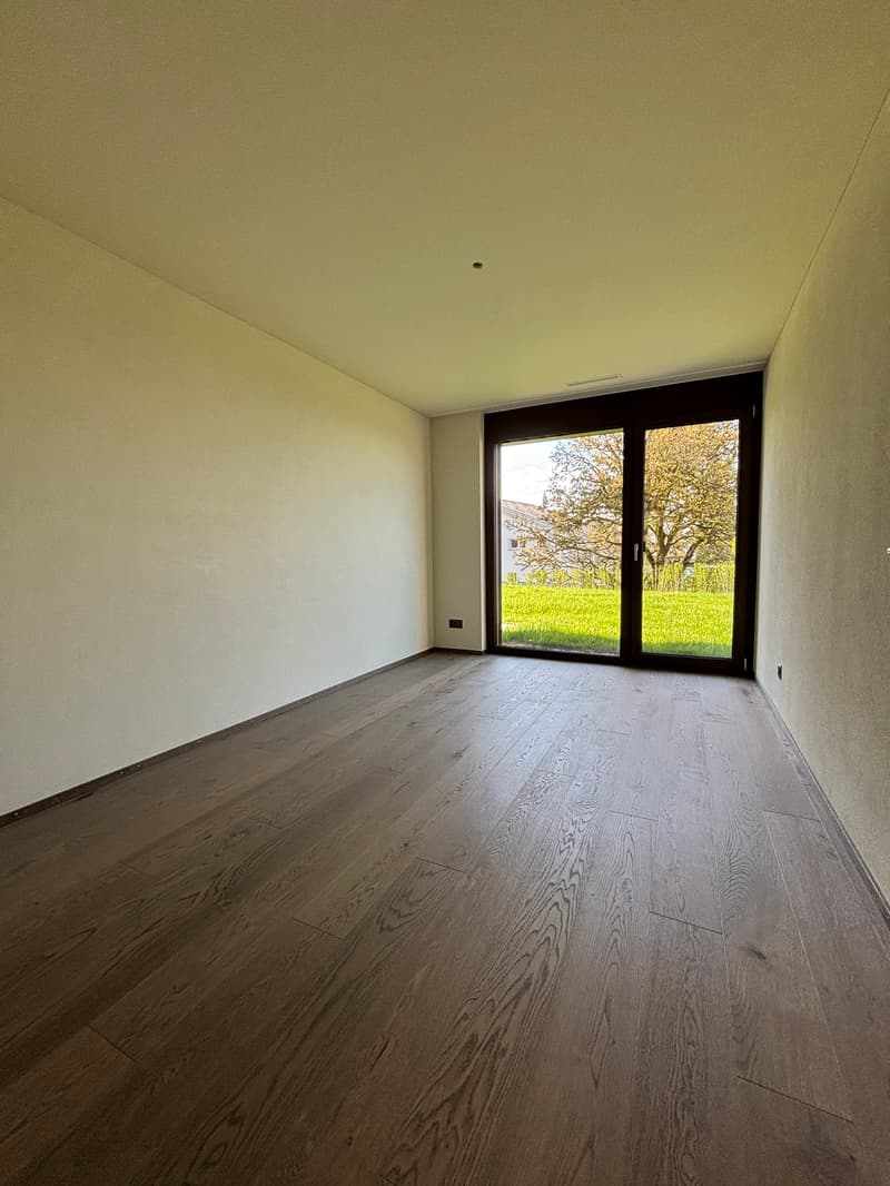 ERSTVERMIETUNG Sommerparadies: 3.5 Zimmer-Wohnung mit 515m2 Garten (16)