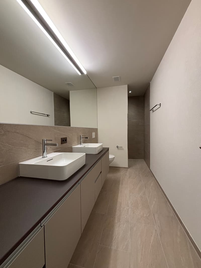 ERSTVERMIETUNG Sommerparadies: 3.5 Zimmer-Wohnung mit 515m2 Garten (11)