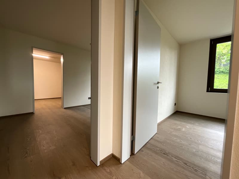 3.5-Zimmer-Garten-Wohnung mit atemberaubendem Ausblick und Zusatzraum (12)