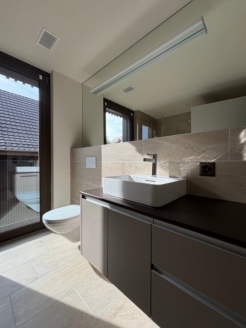 Appartement spacieux 3.5 pièces avec vue imprenable sur le panorama montagnard (16)