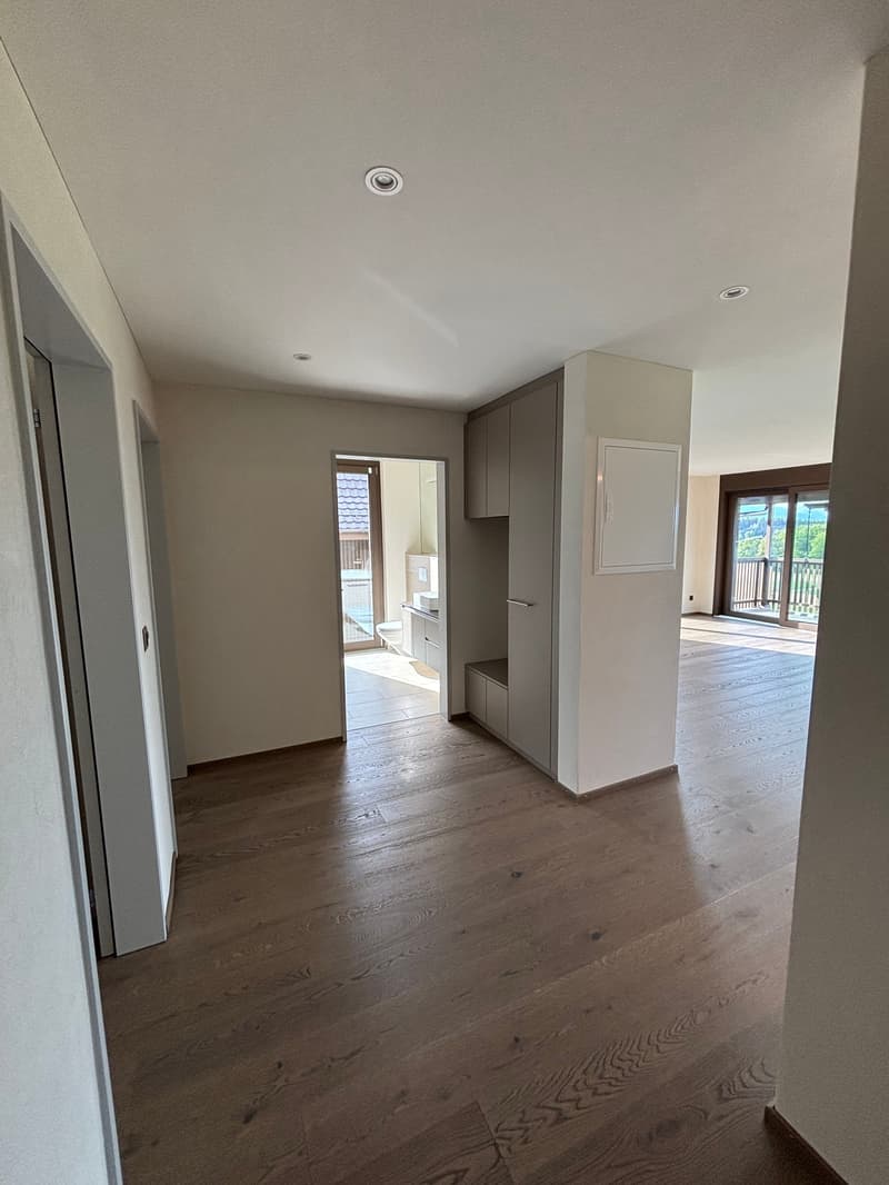 Appartement spacieux 3.5 pièces avec vue imprenable sur le panorama montagnard (15)