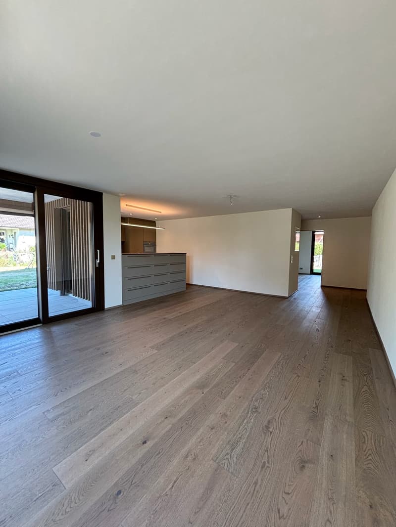Grosszügige 4.5 Zimmer-Gartenwohnung mit riesigem idyllischem Garten (17)