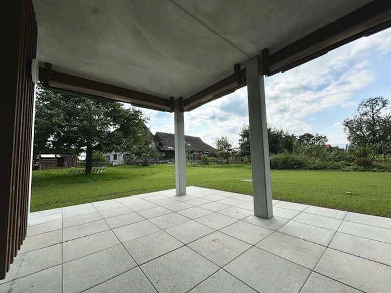 Grosszügige 4.5 Zimmer-Gartenwohnung mit riesigem idyllischem Garten (20)