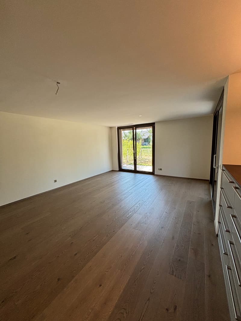 Grosszügige 4.5 Zimmer-Gartenwohnung mit riesigem idyllischem Garten (15)