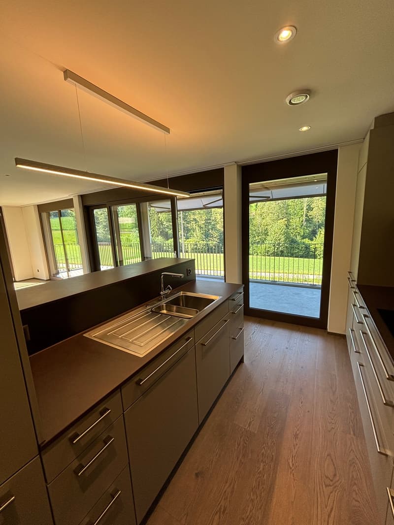Grosse 3.5 Zimmer-Wohnung mit zwei Balkonen Nähe Türlersee (20)