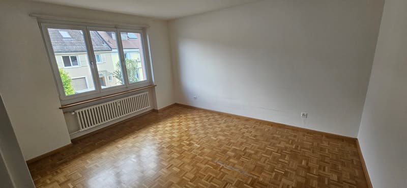 Schön renovierte 3.5 Zimmer-Wohnung mit 65m2 Wohnfläche und Balkon in den ruhigen Innenhof (7)