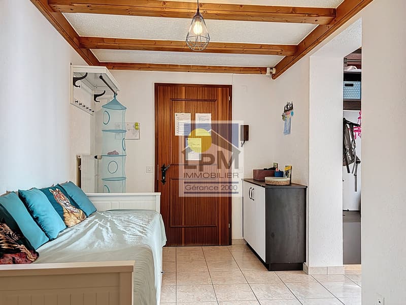Spacieux 2.5p (59,3m2) dans un bâtiment de luxe (sauna, piscine..) (7)