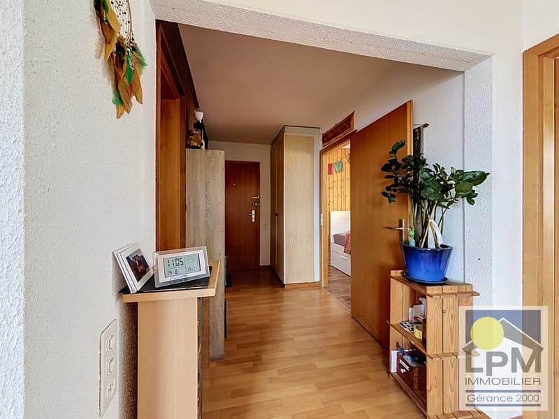 Élégant appartement 2.5p Charme, confort et emplacement privilégié (8)
