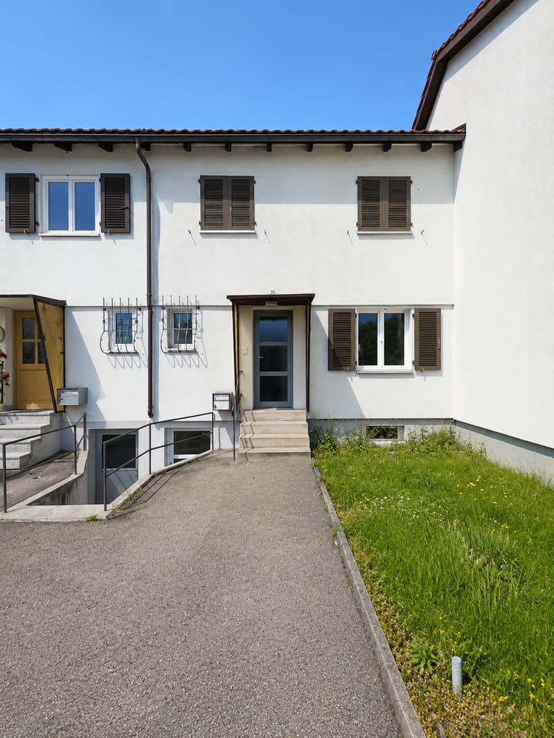 Charmantes 4.5-Zimmer-Reihenhaus in Wil SG – Sofort verfügbar! (2)