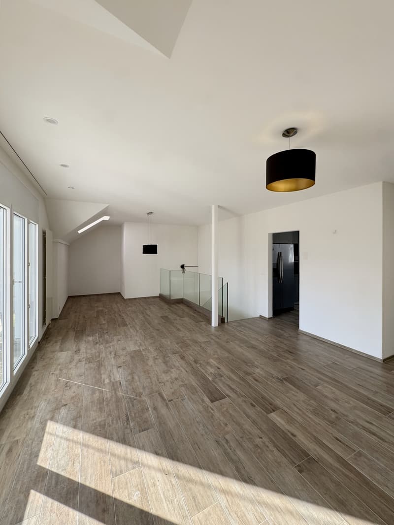 4½-Zimmer-Maisonette mit Dachterrasse und Tiefgaragenplatz (3)