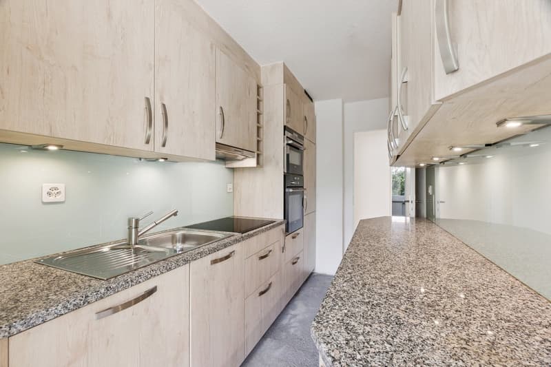 Raum für Ideen – 4.5-Zimmerwohnung mit Potenzial in Zürich Seebach (11)