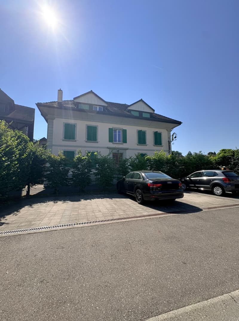 Superbe appartement de 4.5 pièces 100 m² env. dans un immeuble de caractère à Henniez (14)