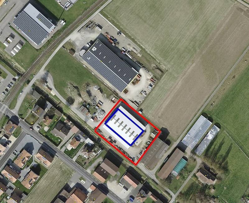 Dépôt - surface d'environ 300m² avec annexe à Granges-Marnand-Centrée en Romandie (4)