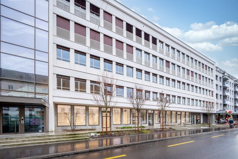 Office space near SBB train station (98 m²), incl. community & gym (3)