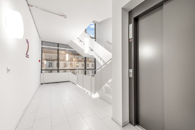 Bureaux Plug & Work à la gare SBB (42 m²), avec communauté et gymnase (4)