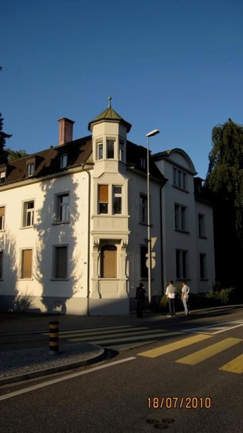 Charmante 5.5-Zimmer-Altbauwohnung an der Freiestrasse in Weinfelden (10)