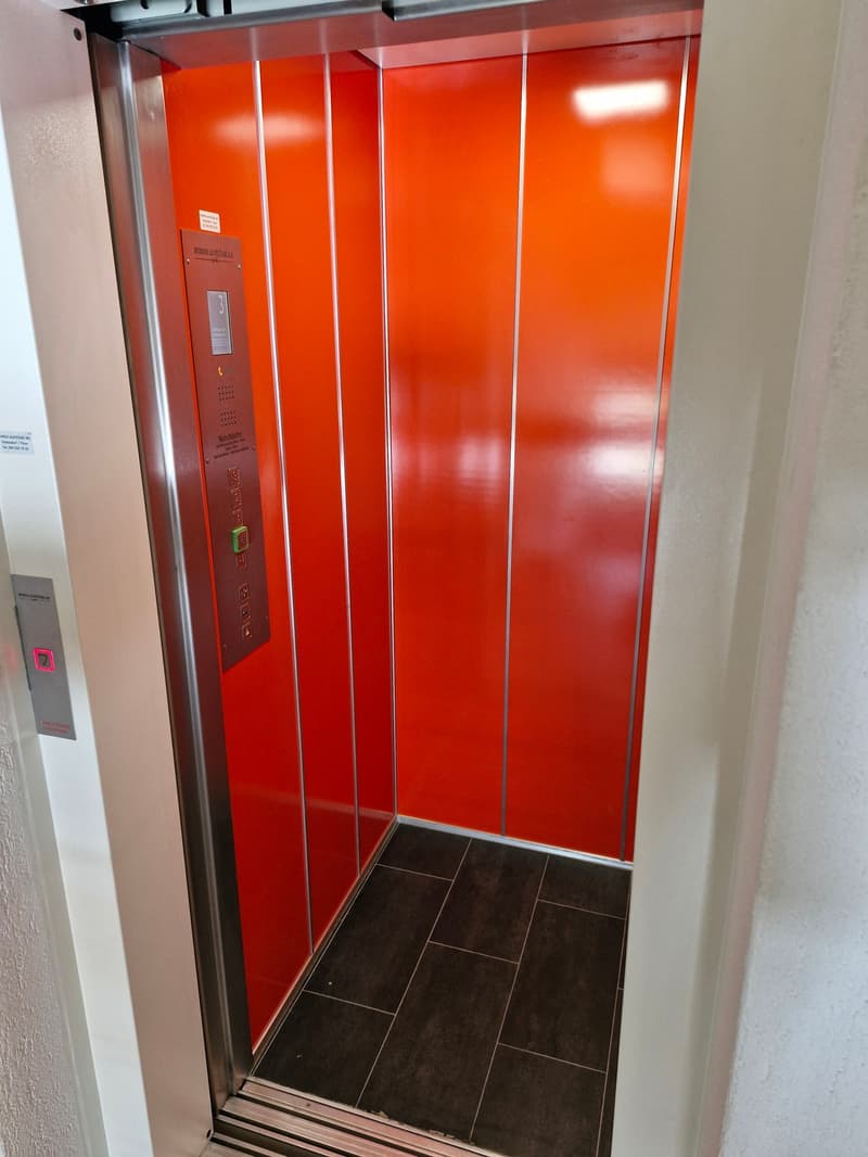 Charmante 3.5-Zimmer-Dachwohnung mit Panoramablick in Steffisburg (9)