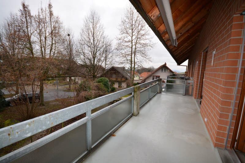Charming 4.5-room apartment with fireplace and garden in Detligen (7)