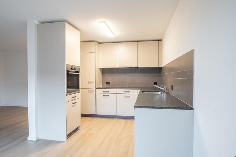Helle 4.5-Zimmer-Wohnung mit Balkon in Herzogenbuchsee (2)