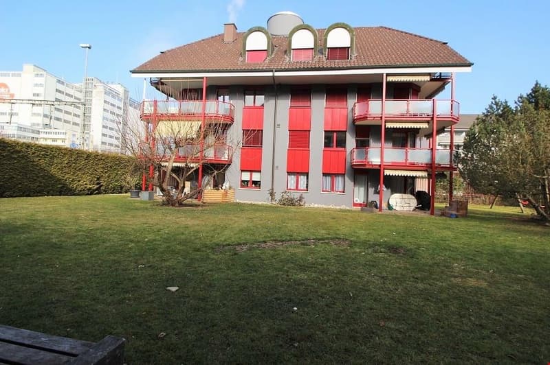 Helle 3.5-Zimmer-Wohnung mit Balkon in Herzogenbuchsee (1)