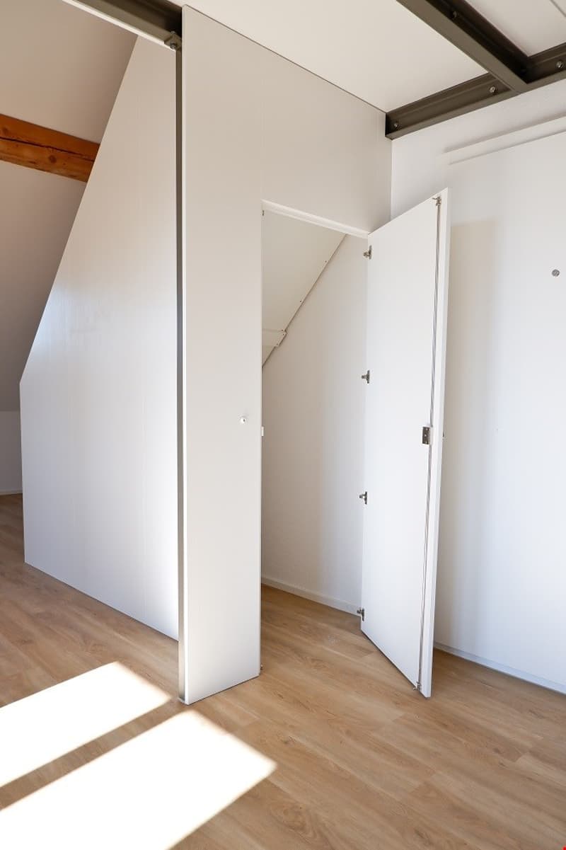 Traumhafte, helle Dachwohnung mit Galerie! (6)